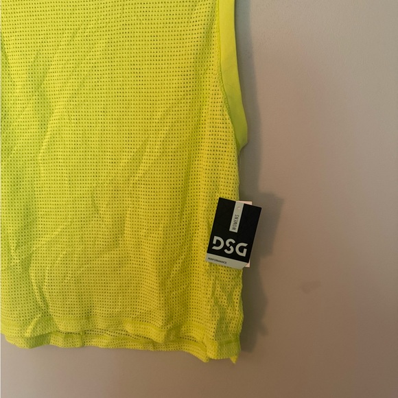 DSG Performance Wear Tanktop NWT - Picture 3 of 5